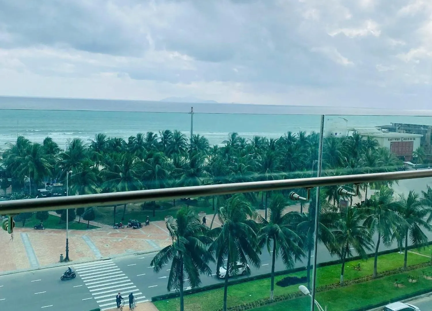 Aparthotel In A La Carte - 2 Bedrooms, 3 Balconies, Seaview, Beachfront, Central, Rooftop Pool Da Nang 0*,